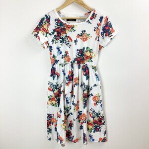 Zesica White Floral Short Sleeved Midi Light Cottagecore Dress